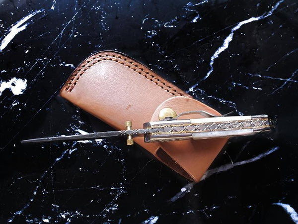 Titan American Eagle - Raindrop Damascus folding blade/ EDC/ Eagle engraved Steel Bolster / Engraved Wolf on Bone