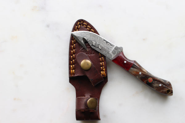 The Ravager – Damascus Gut Hook Hunting Knife