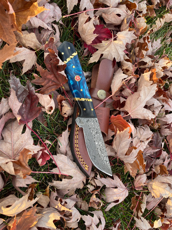 Blue Phantom TK-213 Damascus steel hunting knife by Titan International Knives