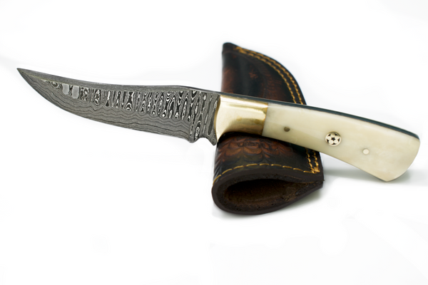 A perfect hunting and skinning knife TD-100