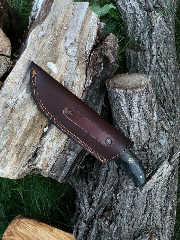 CUSTOM HANDMADE FORGED DAMASCUS STEEL Hunting Knife BLADE WITH Diamond Wood SCALES TK-013