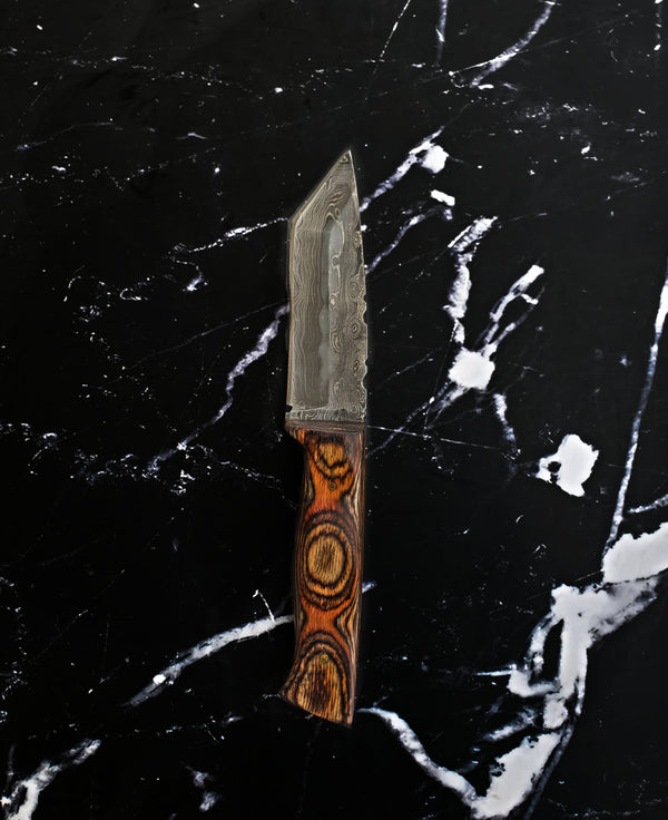 Custom, 9", tactical Tanto knife, damascus knife, Tanto point, hunting knife w/ Carved Diamond Wood, beautiful twist Damascus